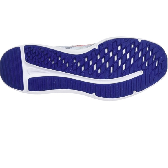 NWT Nike Downshifter 12 Men's Running Shoes Grey Crimson Size 9.5 - Picture 4 of 12